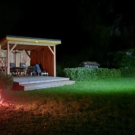 Puhkemaja * ムストベー